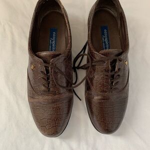 Easy Spirit Women’s Brown Leather Shoes